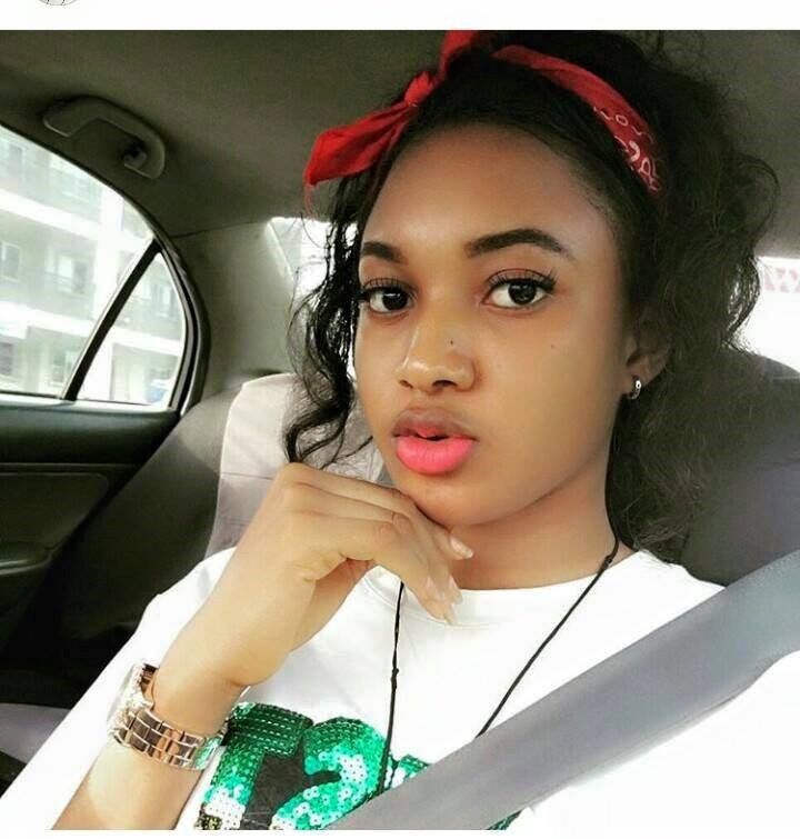  9661735  Natacha, 38 ,    