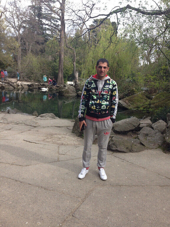 ,   Hrachik, 38 ,   ,   , c 