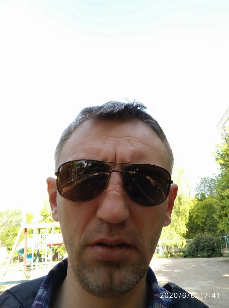  ,   Constantin, 43 ,   