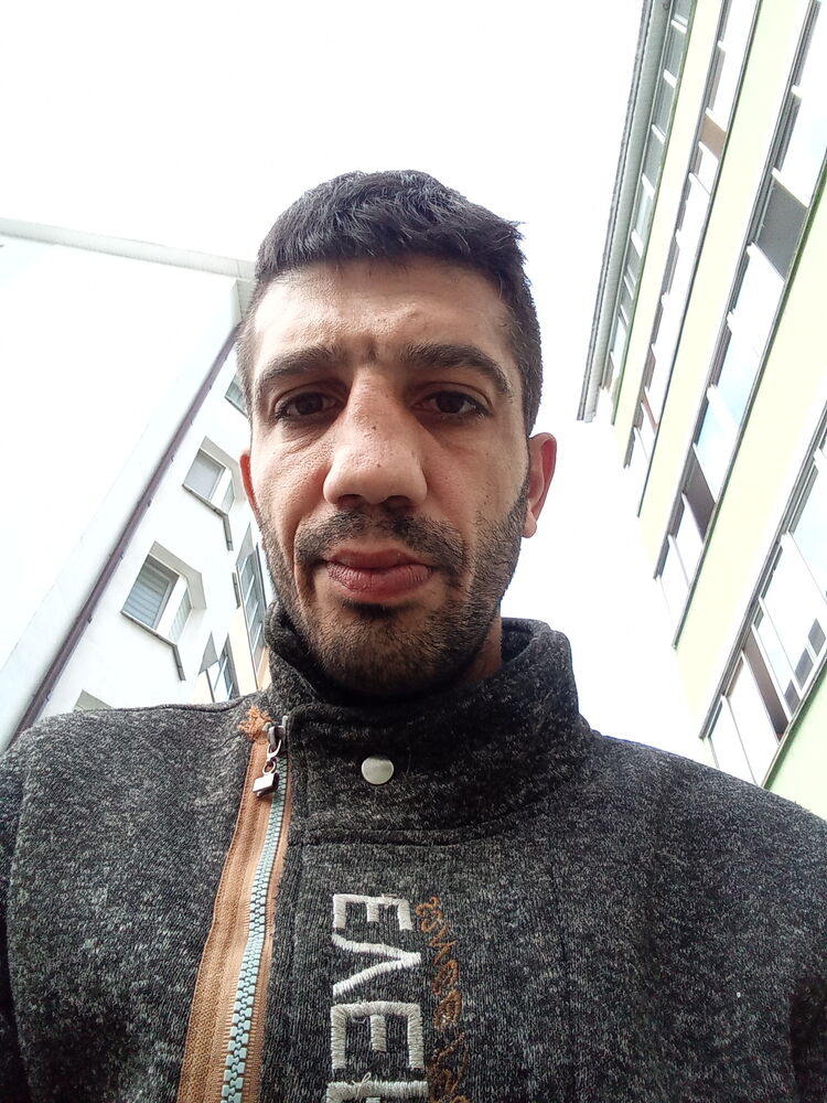  53467535  , 33 ,    