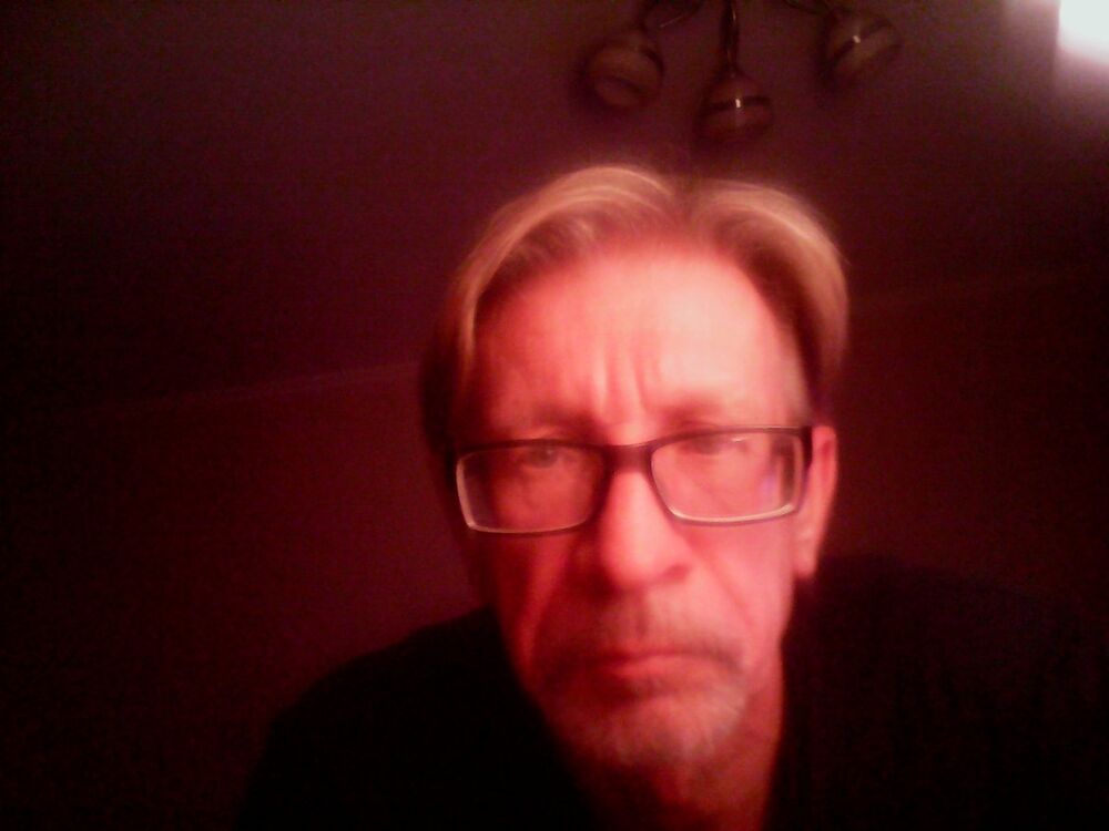  11028435  Konstantin, 60 ,    