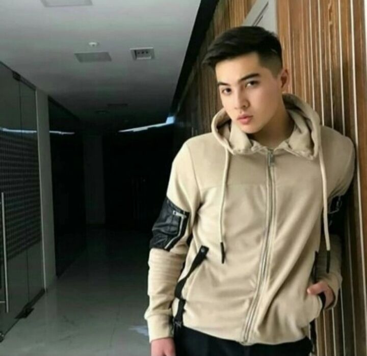  31464745  AZAMAT, 32 ,    