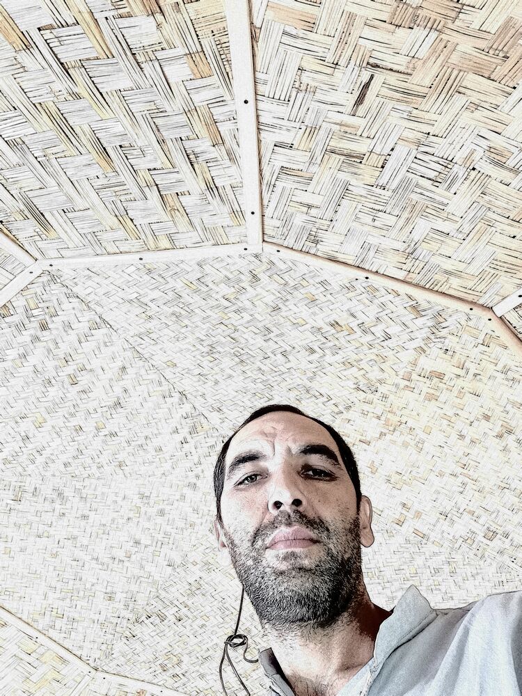  26878975  Javlon, 38 ,    