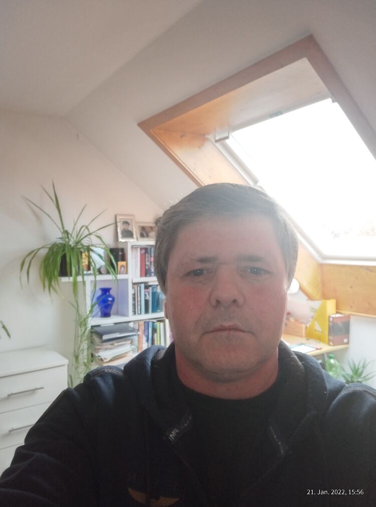 25750245  Sergej, 44 ,    Esslingen