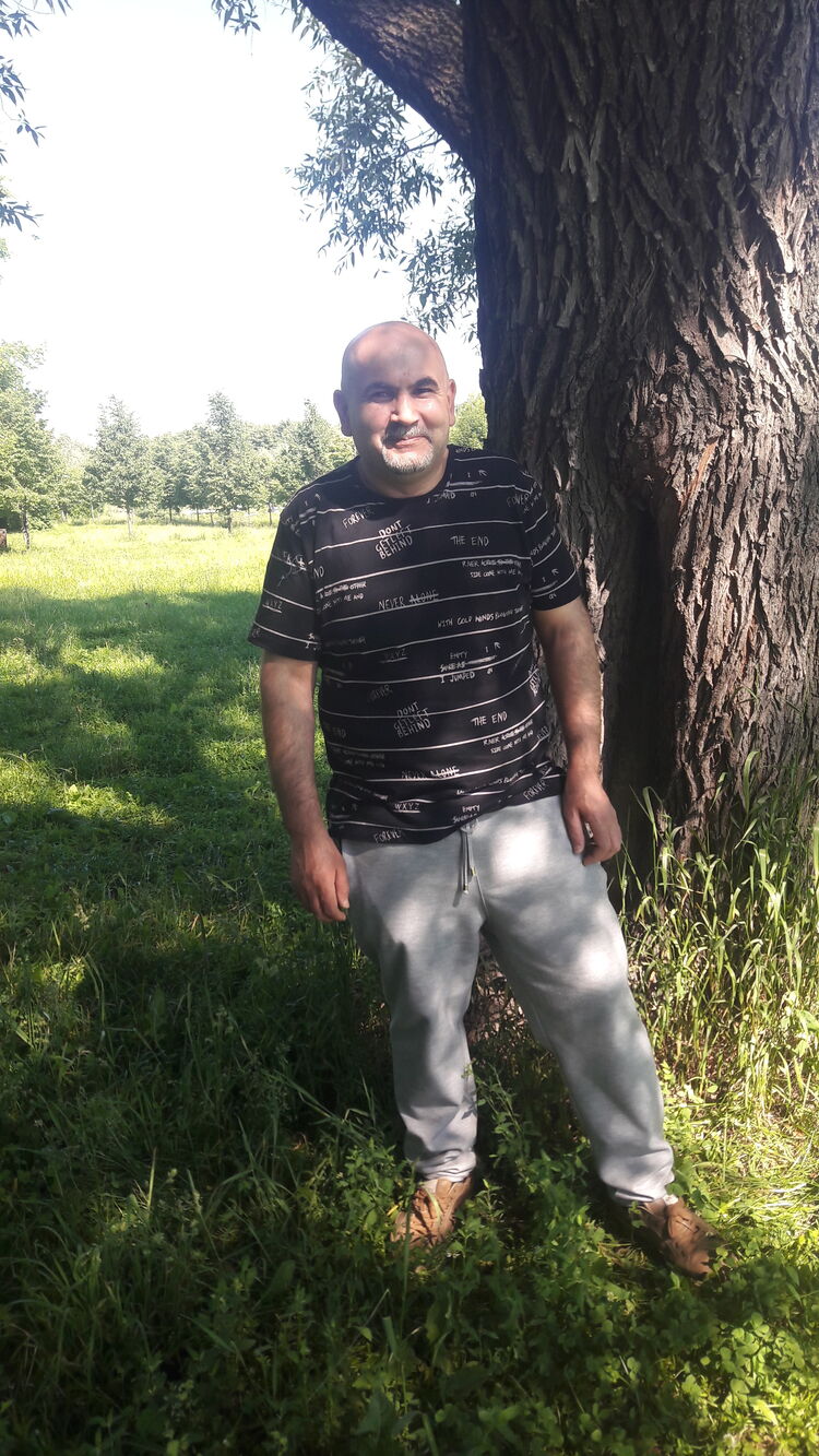  ,   Hasan, 47 ,   ,   