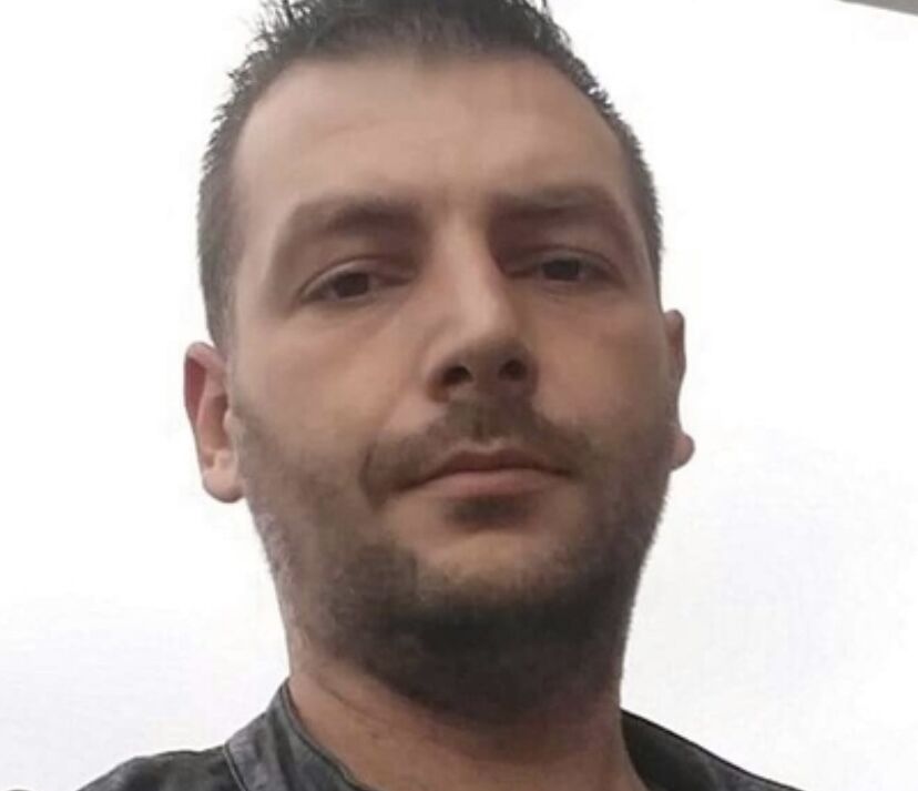 41818845  Alex, 45 ,    