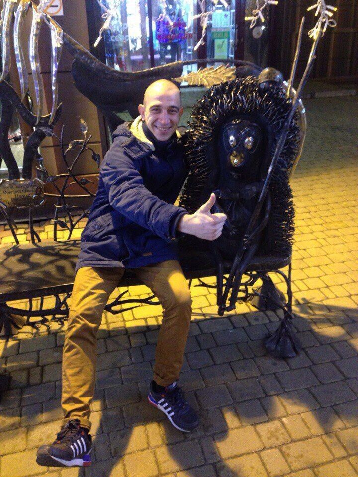  38650735  Sergei, 30 ,    