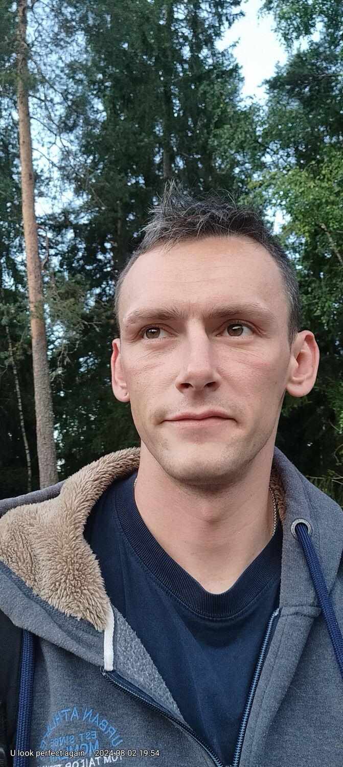  47209765  Anton, 35 ,    