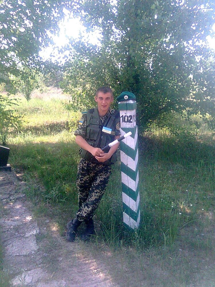  ,   Maks, 33 ,   ,   , c 