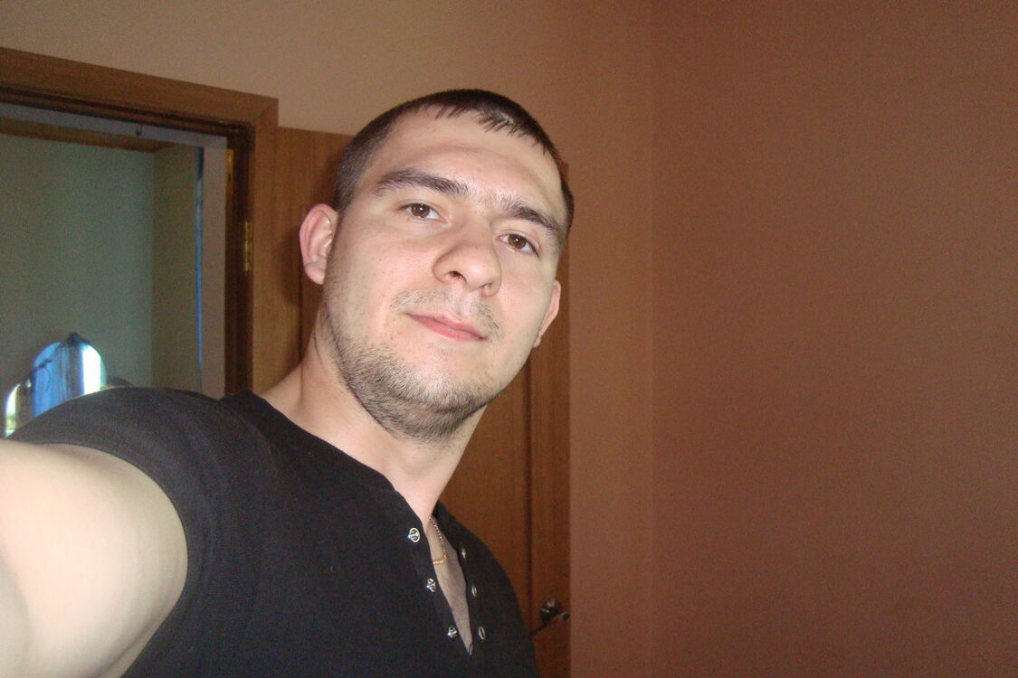  4441825  Sergo, 35 ,    