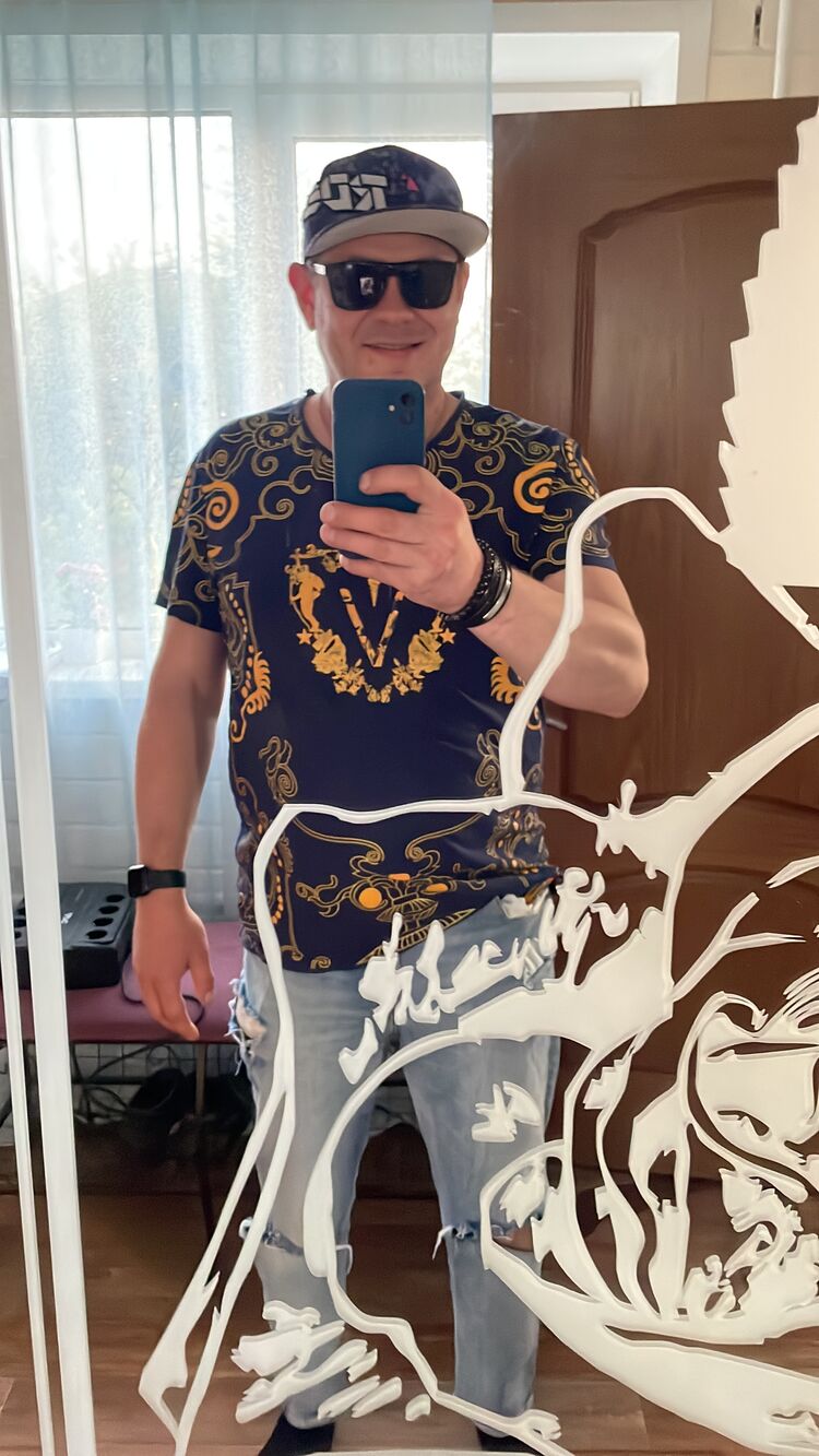  52869225  , 39 ,    