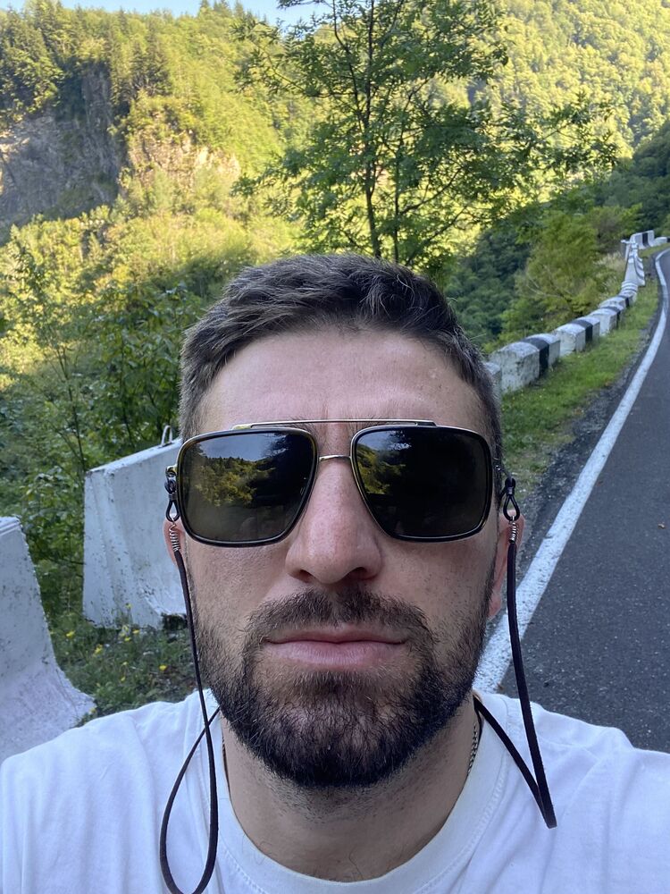  45534845  Giorgi, 25 ,    
