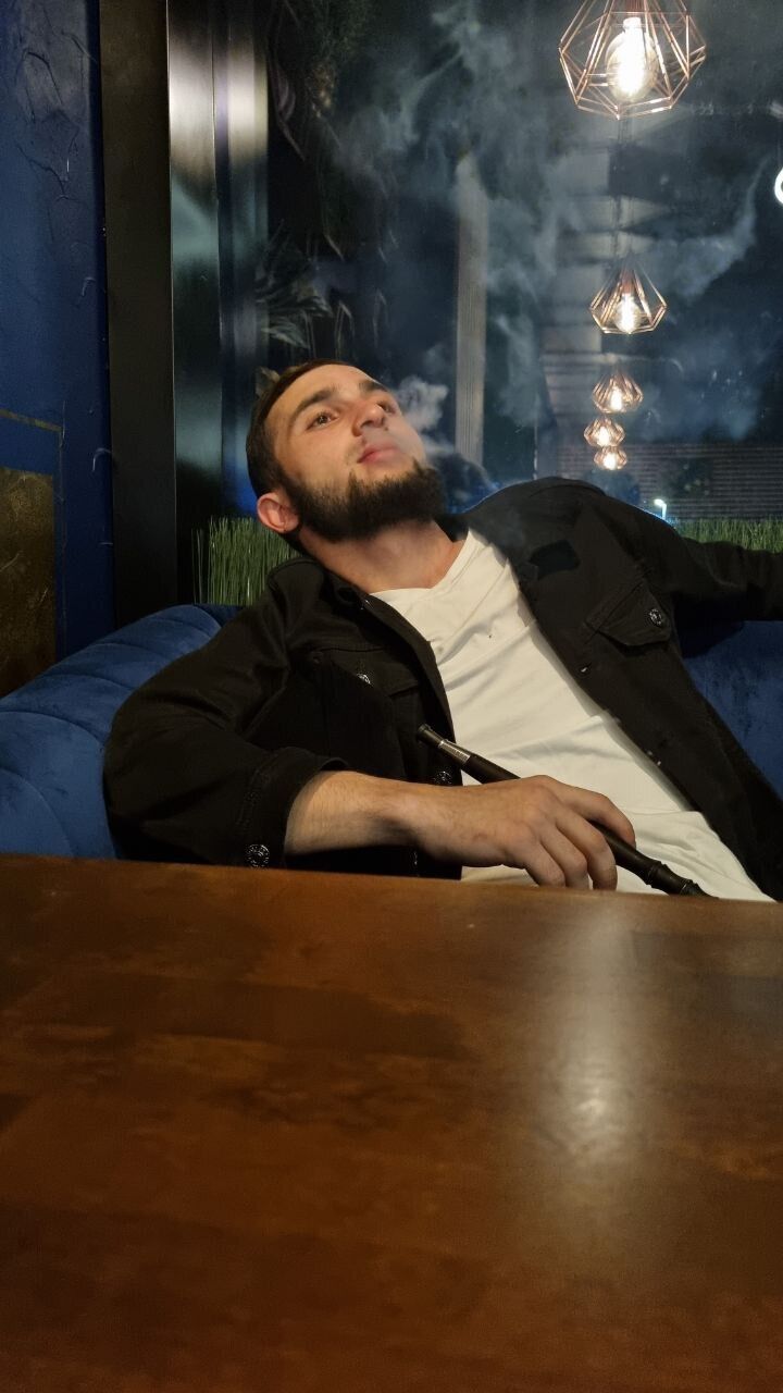  ,   Khamzat, 25 ,   ,   , c , 