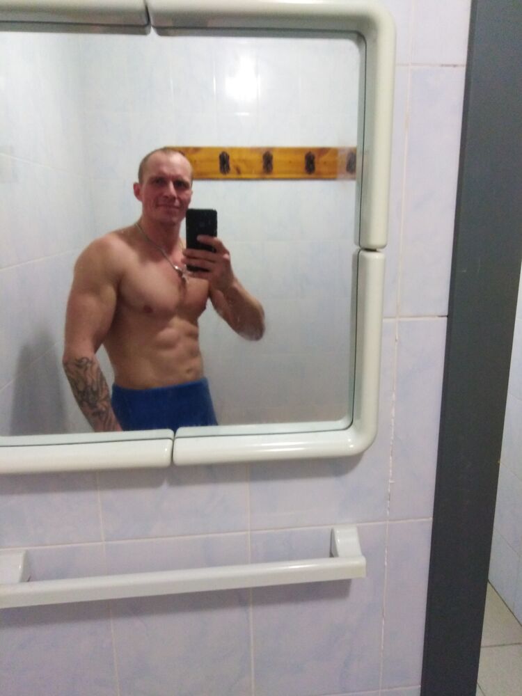  30853605  Alex, 40 ,     