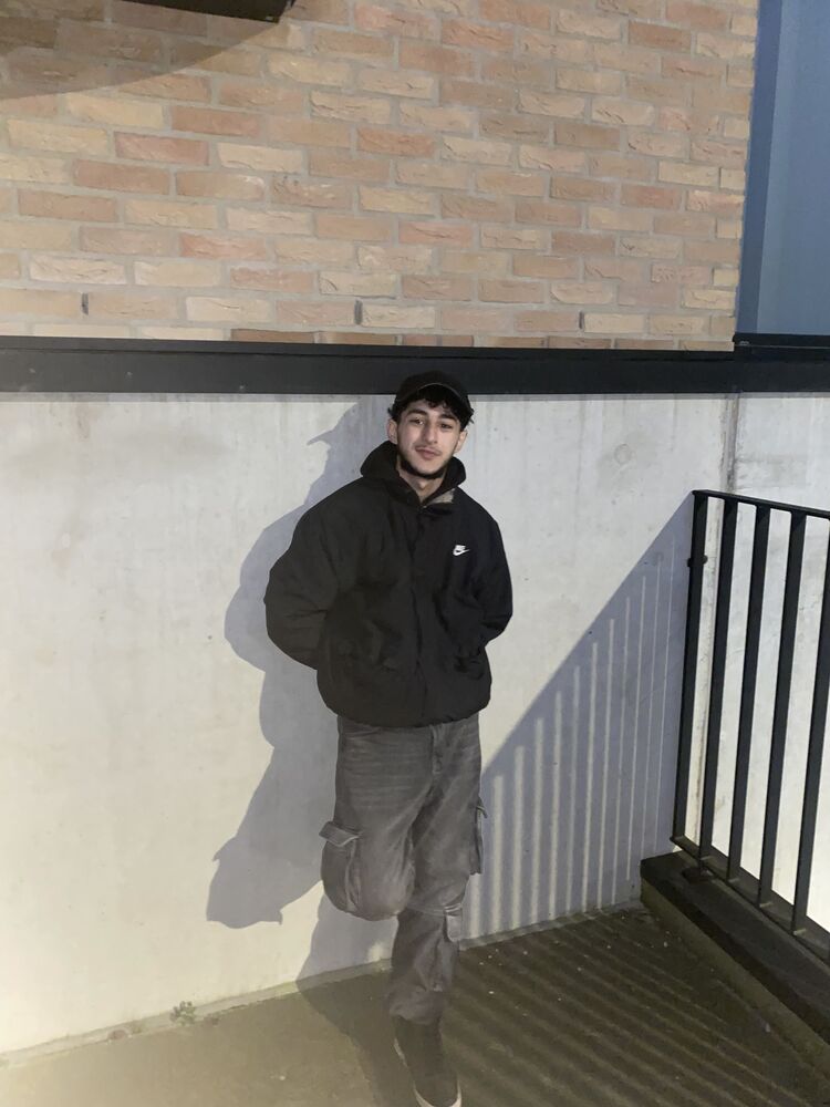 ���� 49275015 ����� Yoran, 19 ���, ���� ���������� � Udugampola