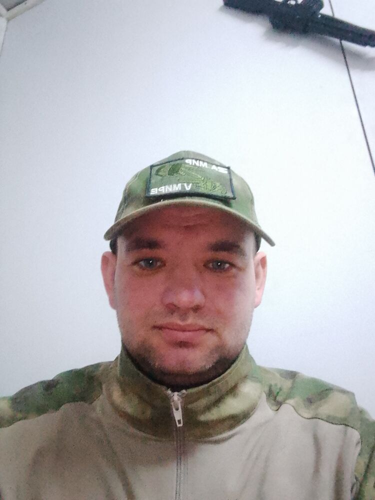  33730655  , 37 ,    