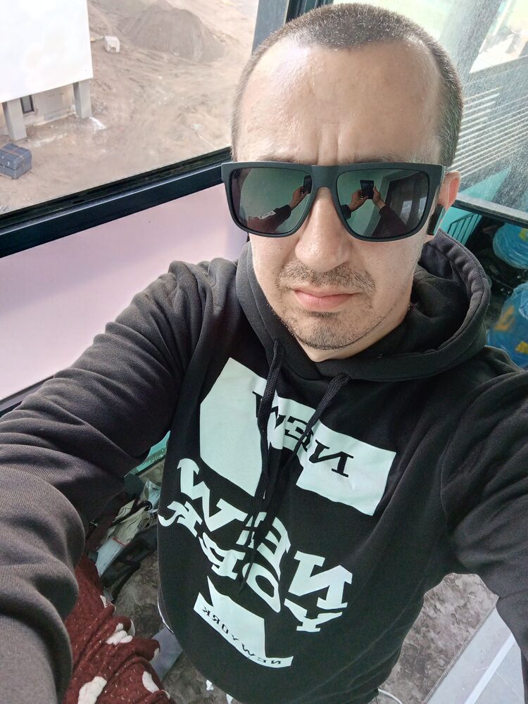  -,   , 32 ,   ,   
