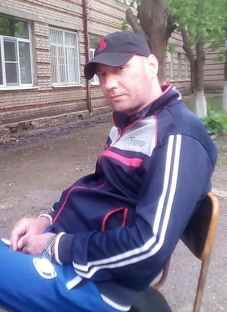  ,   Maks, 43 ,   ,   , c 