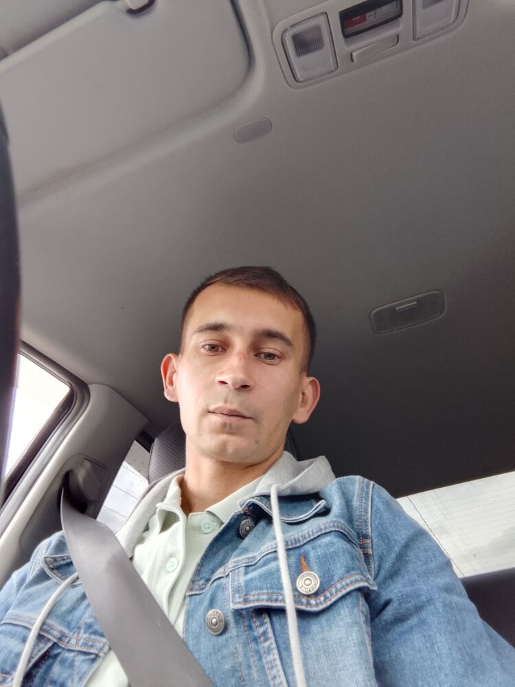  45119805  Albert, 35 ,    