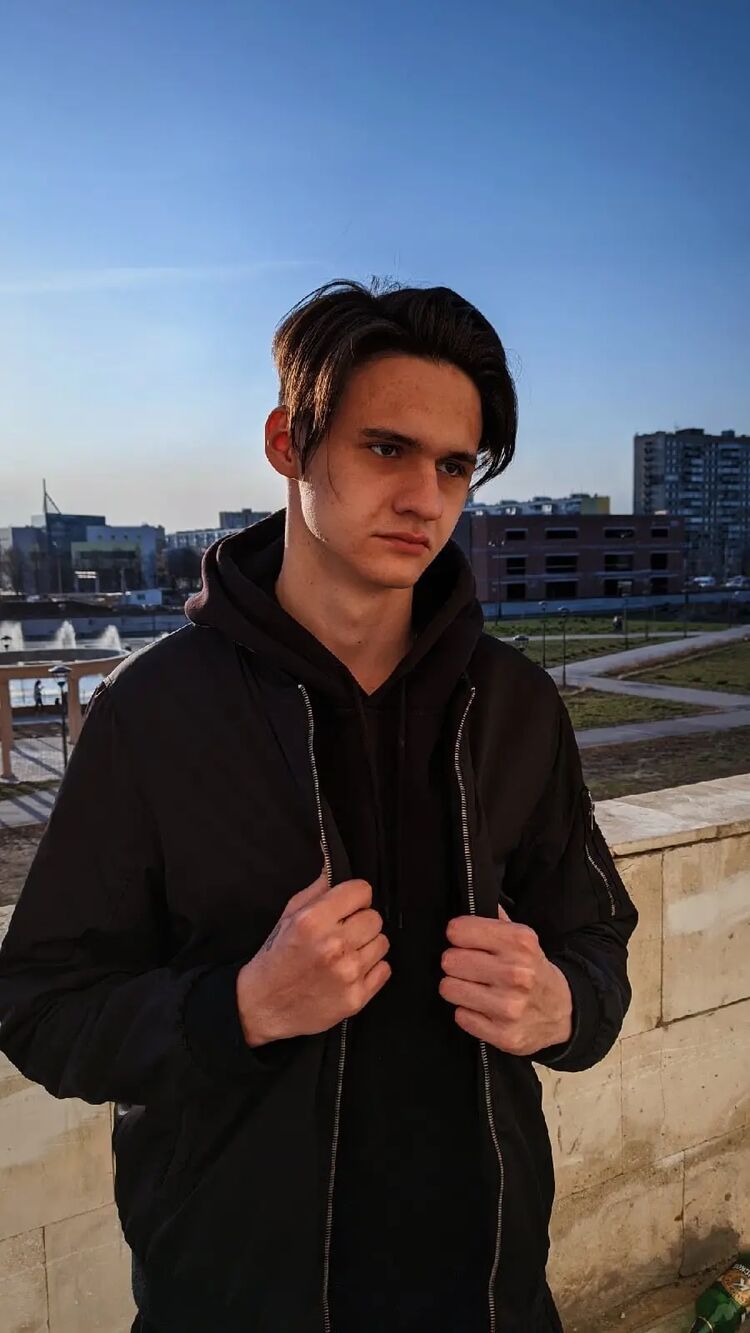  -,   Roman, 23 ,   ,   