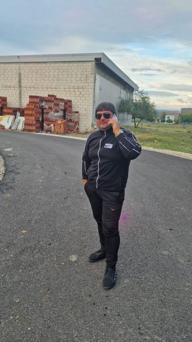 47658635  Esqin, 34 ,    Podgorica