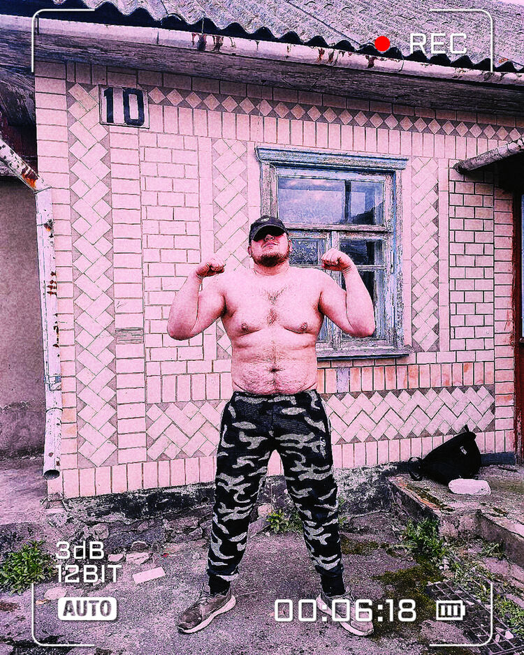  27522405  , 24 ,    