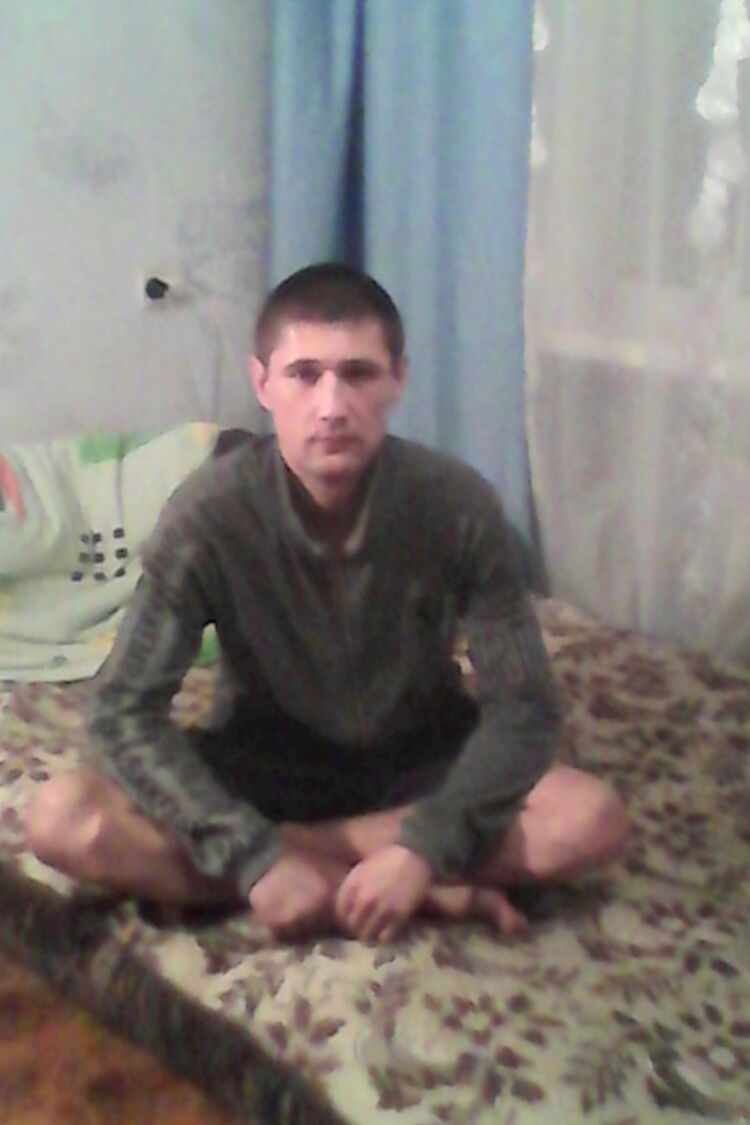  ,   Aleksei, 45 ,  