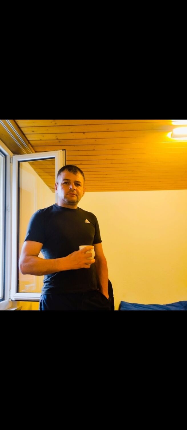  ,   Grisha, 36 ,   ,   