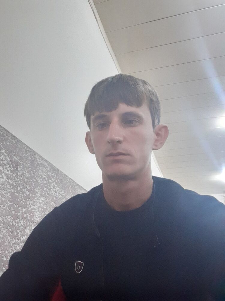 18732805  Ruslan, 36 ,    
