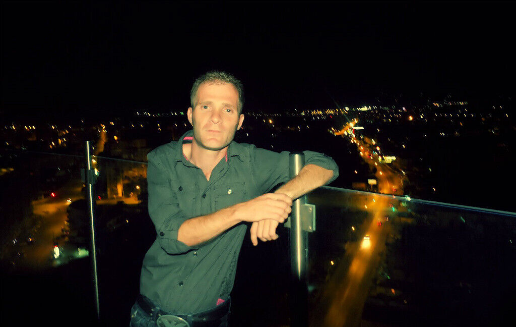  ,   Irakli, 43 ,     