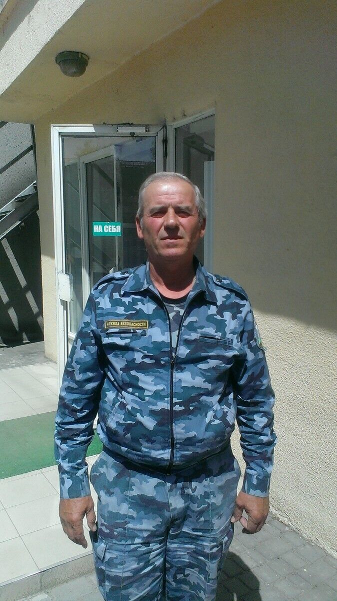  15758925  , 65 ,    