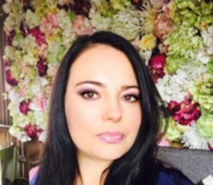  47010715  Alina, 43 ,    
