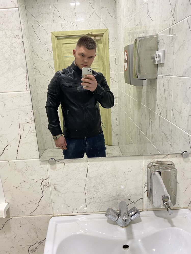  33963575  , 24 ,    