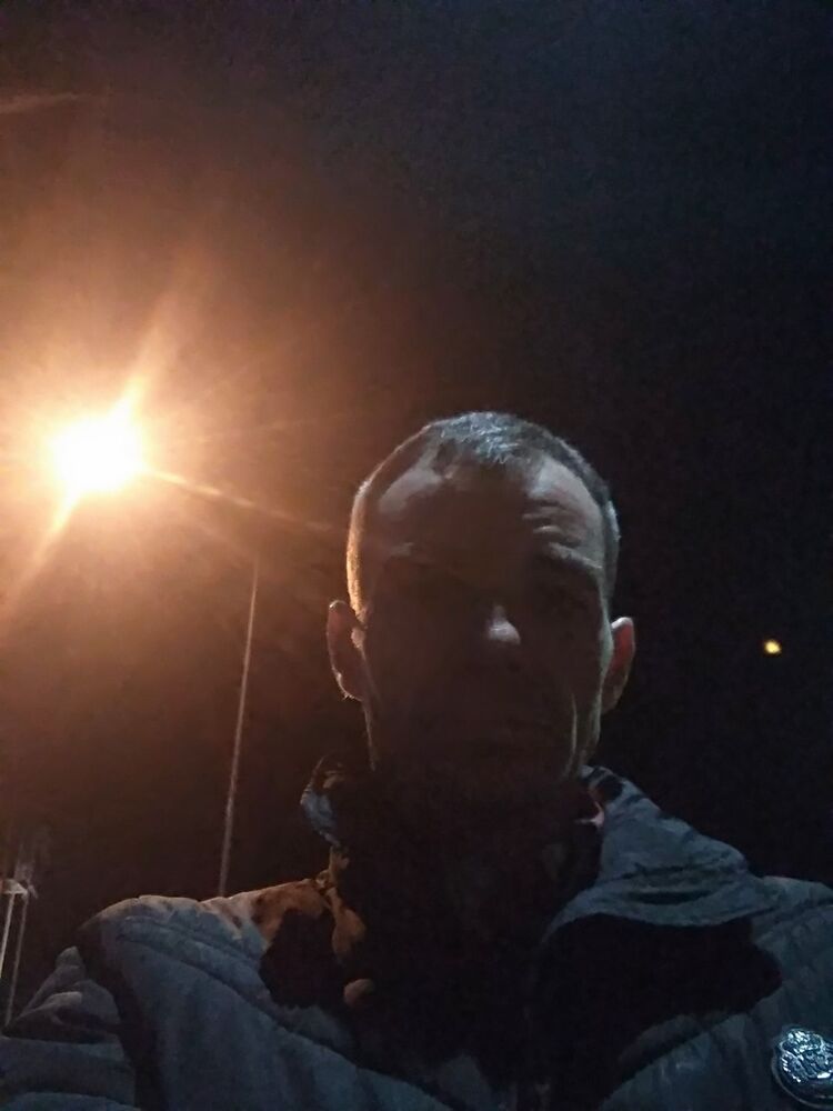  ,   Robert, 48 ,   