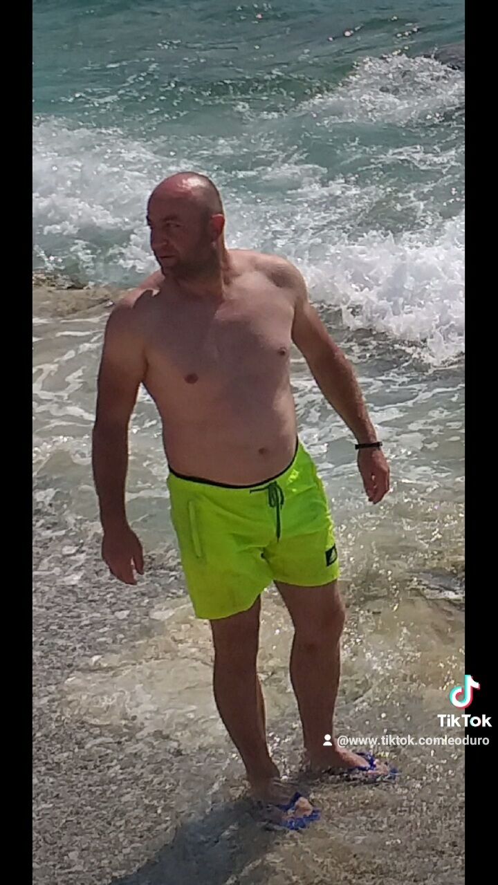 24067635  LEO Duro, 40 ,    