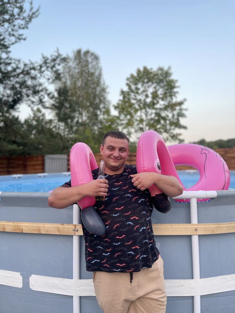  54222455  Igor, 28 ,    