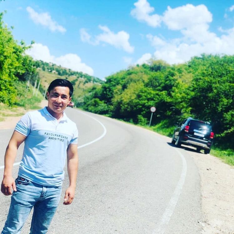  27930475  Azizbek, 27 ,    