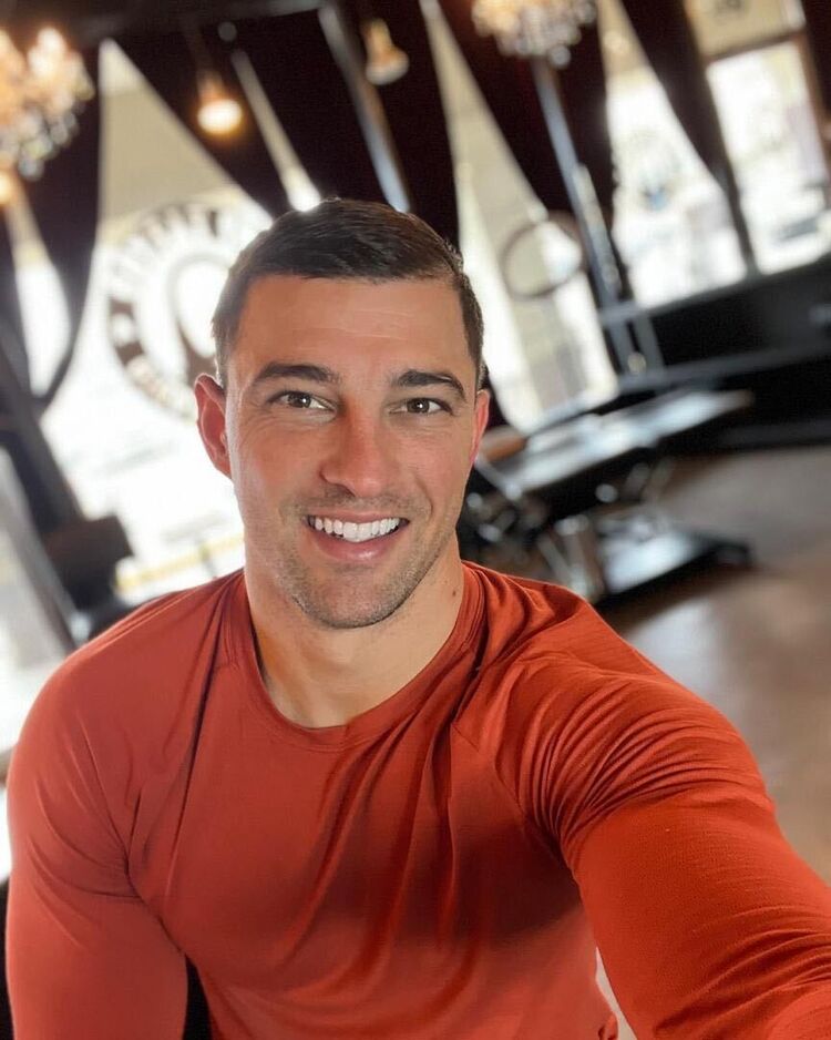  ,   Mac Lorusso, 40 ,   c 