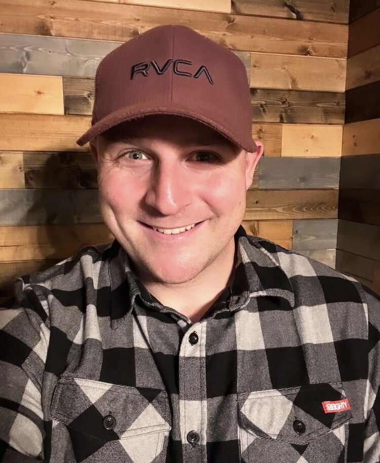  54682245  Leonardo, 45 ,    