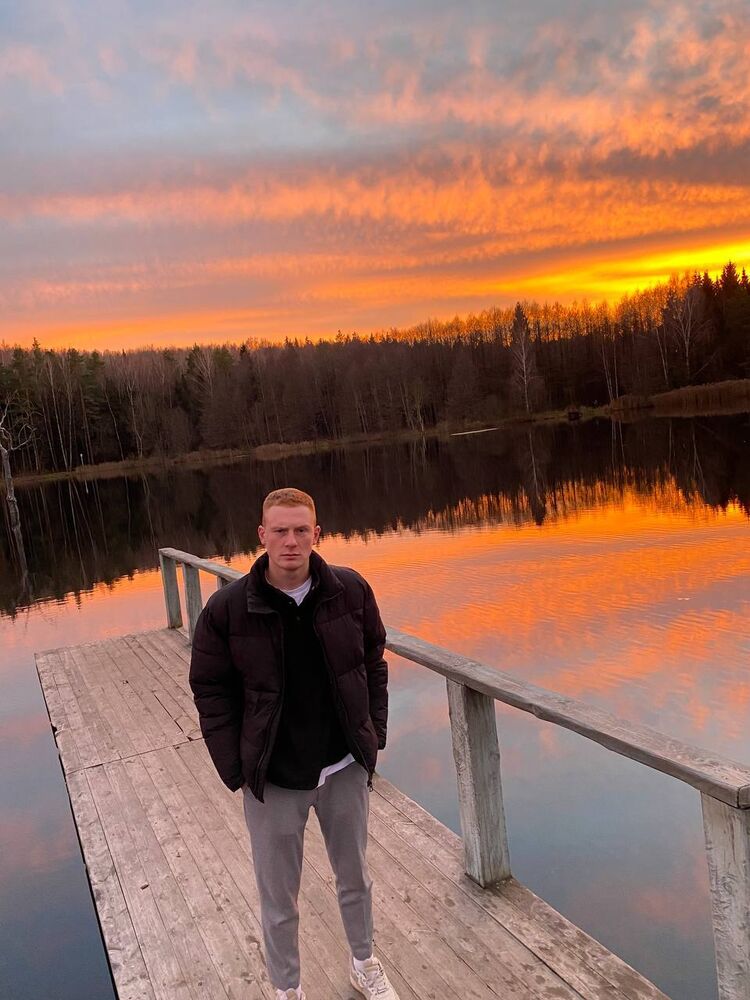  30781075  Ivan, 24 ,    