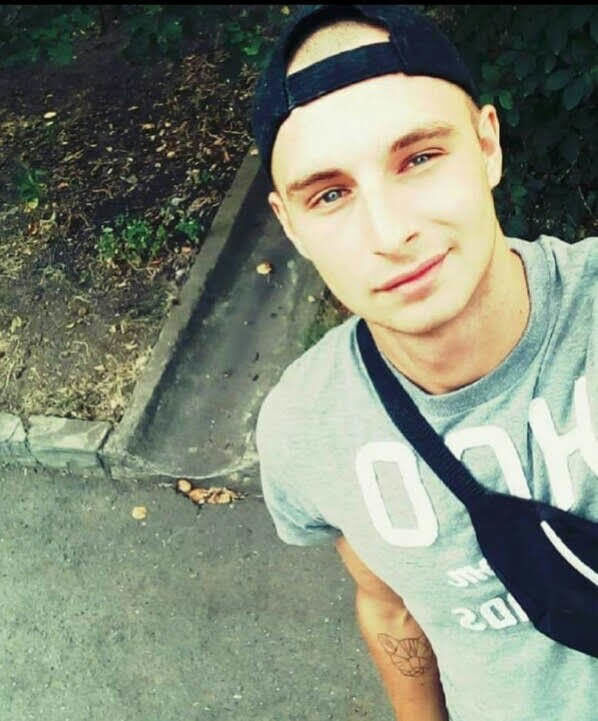  19639785  Vlad, 31 ,     