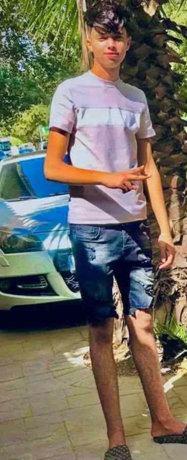 ���� 48568105 ����� Fares, 22 ����, ���� ���������� � Dedinka Pri Dunaji