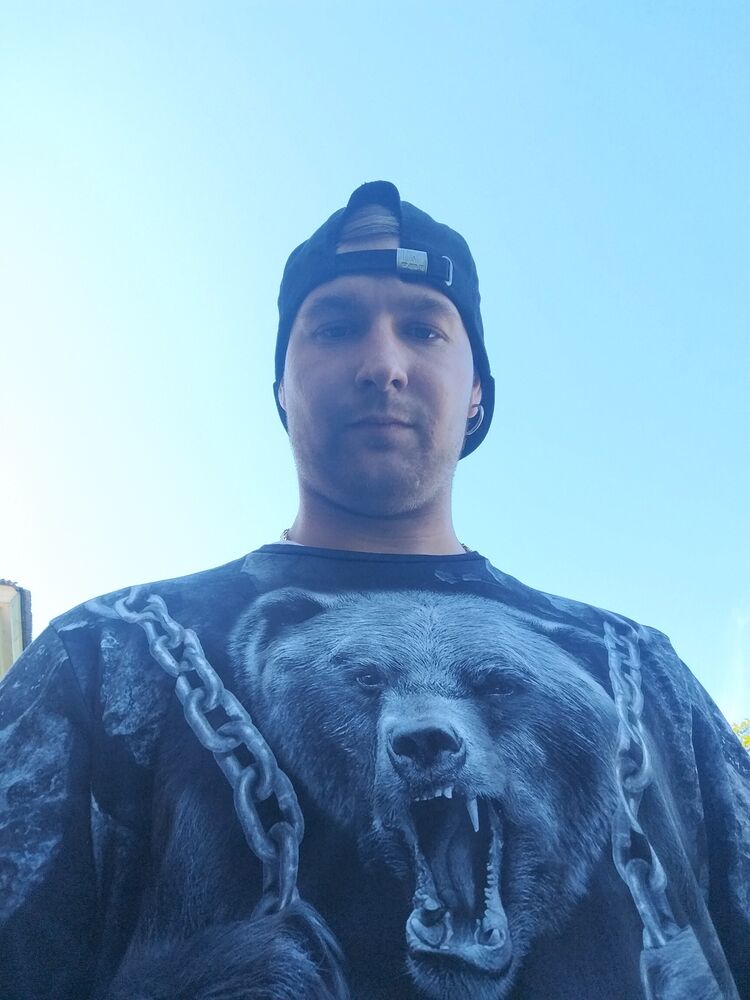  44363915  , 28 ,    -