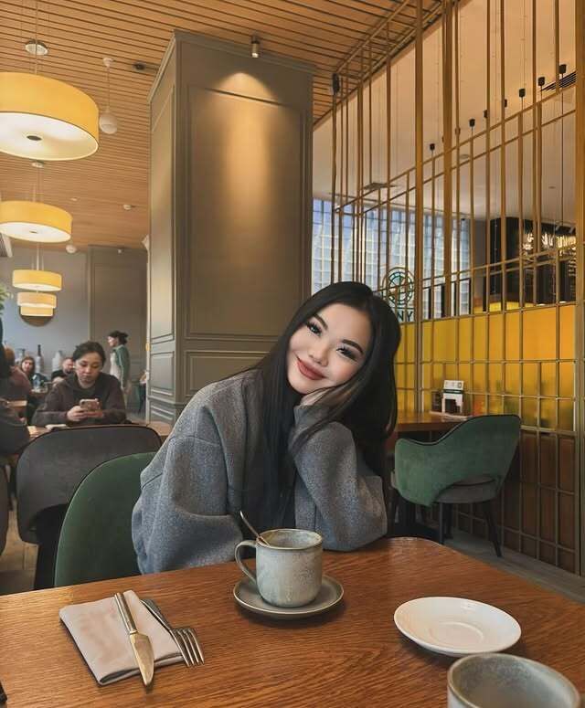 49860575  , 24 ,    