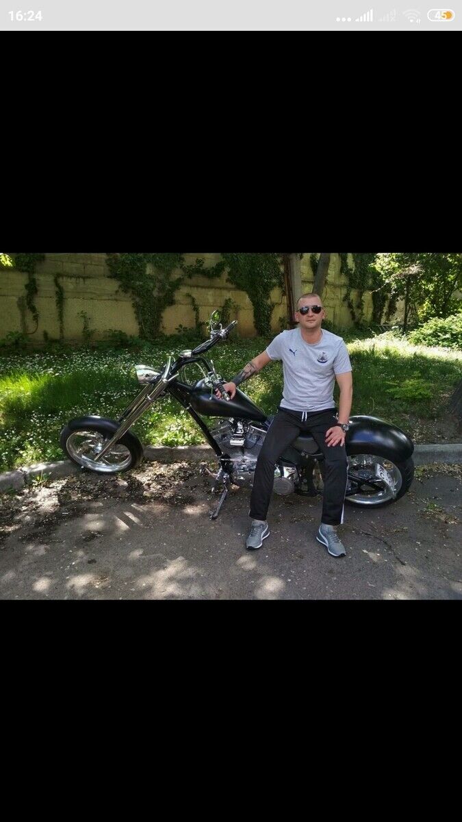  20418865  Alex, 39 ,    