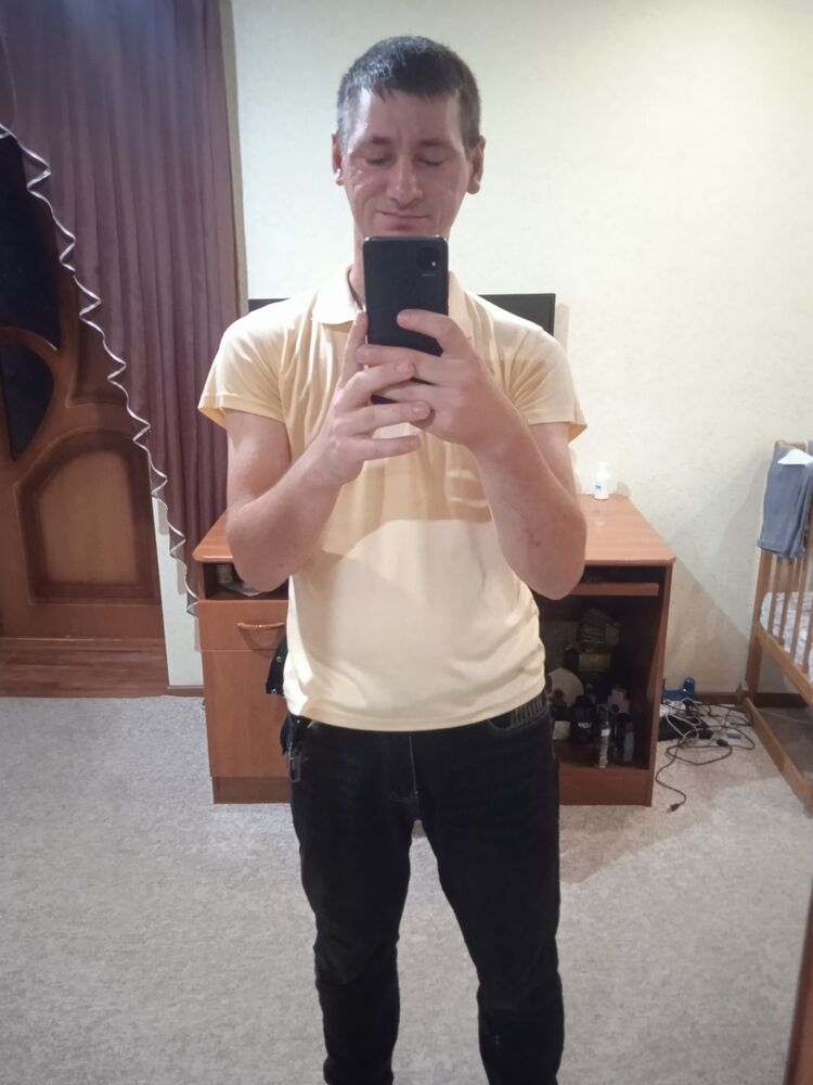  40526935  , 24 ,    