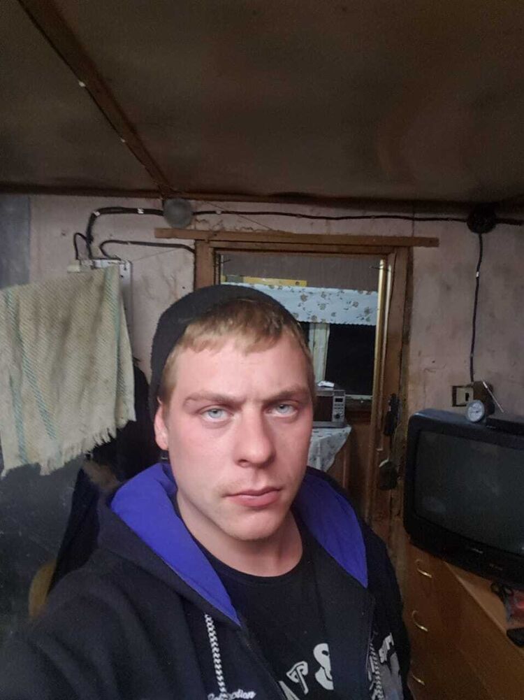  43806185  , 28 ,    
