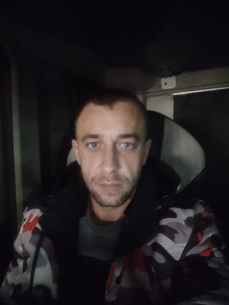  52793245  , 36 ,    -