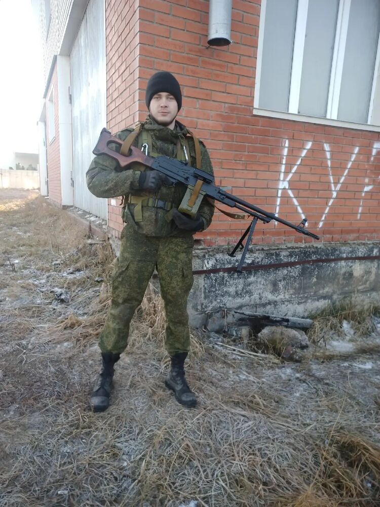  31174635  Ivan, 25 ,    