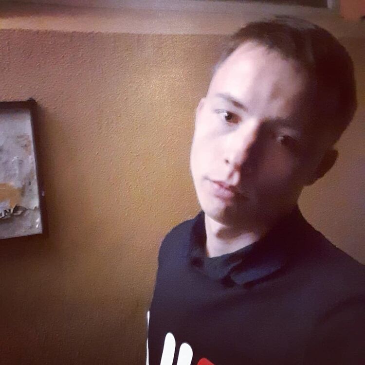  23220015  , 28 ,    